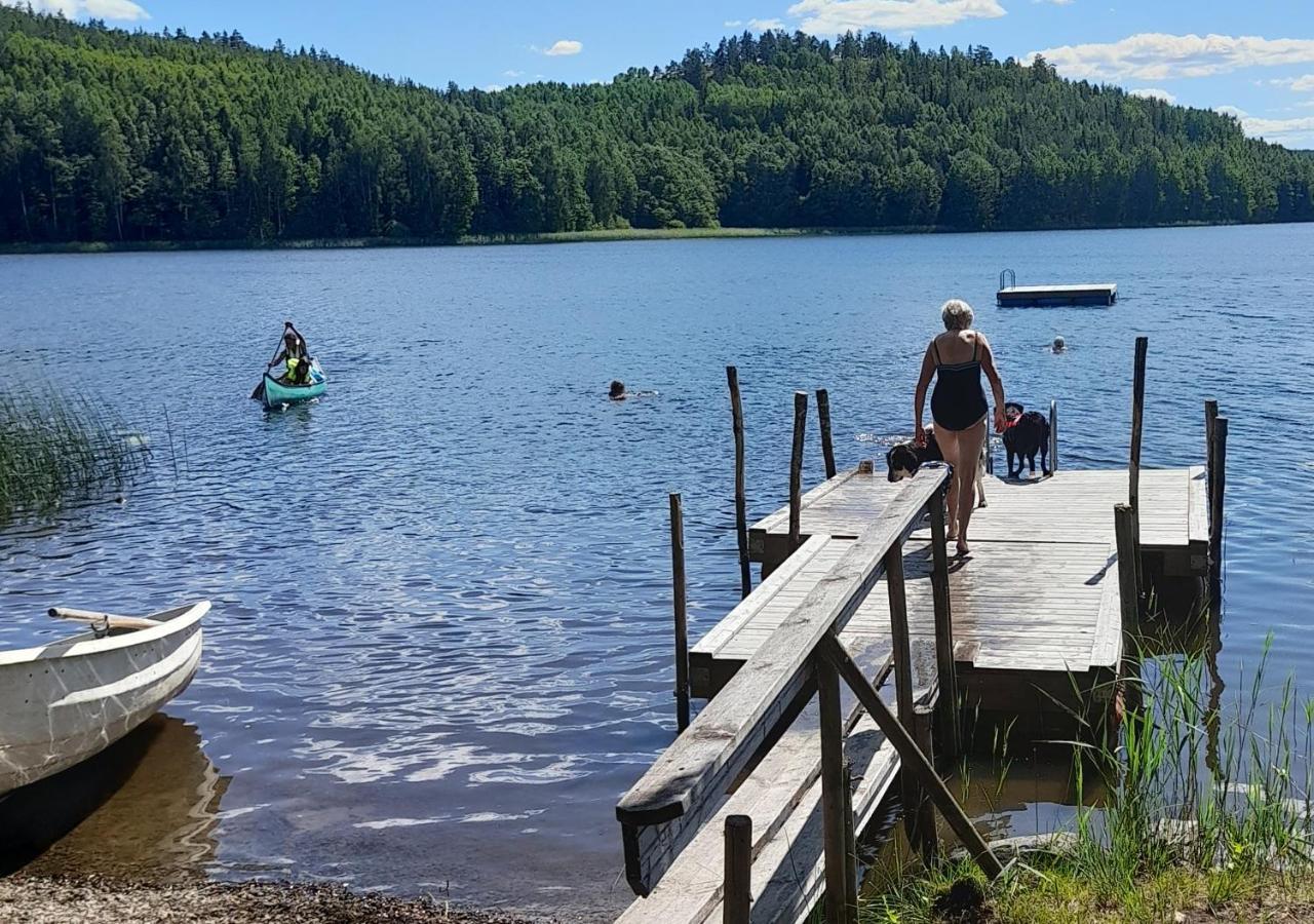 Affittacamere Haeradssaetter Gard 1 Valdemarsvik Esterno foto